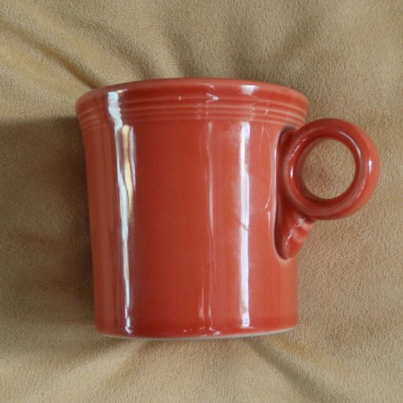 Poppy Fiesta Dinner Plate and Ring-handle Mug - Picture 7 of 9